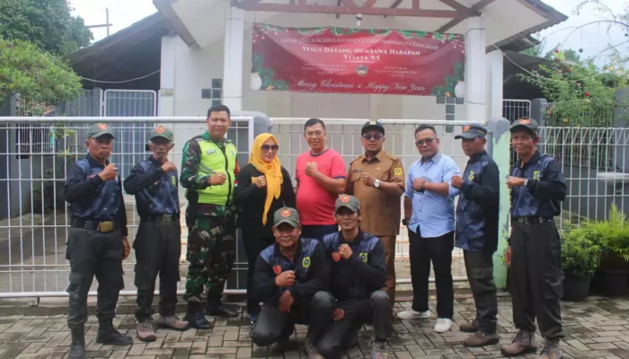 Jelang Perayaan Natal 2024, Pemdes Pasirgaok Pantau Keamanan Gereja