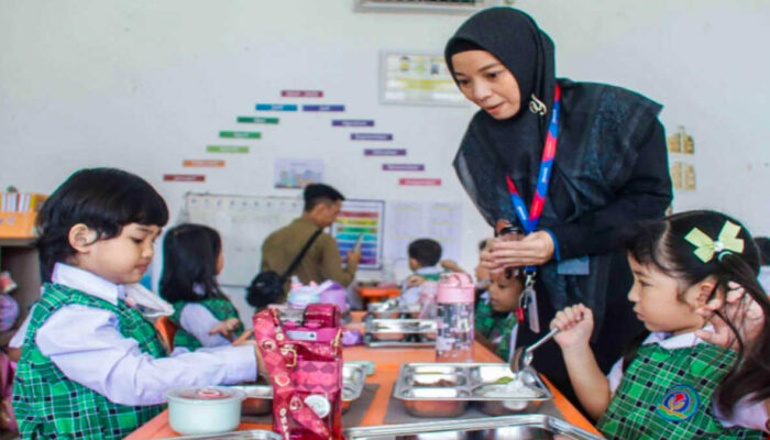 Program Makan Bergizi Gratis Belum Menyasar Semua Sekolah di Kota Bogor, Butuh 80 SPPG