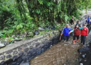 Mensos Bareng Komeng Bersihkan Kali Cikole Pagelaran Ciomas Kabupaten Bogor