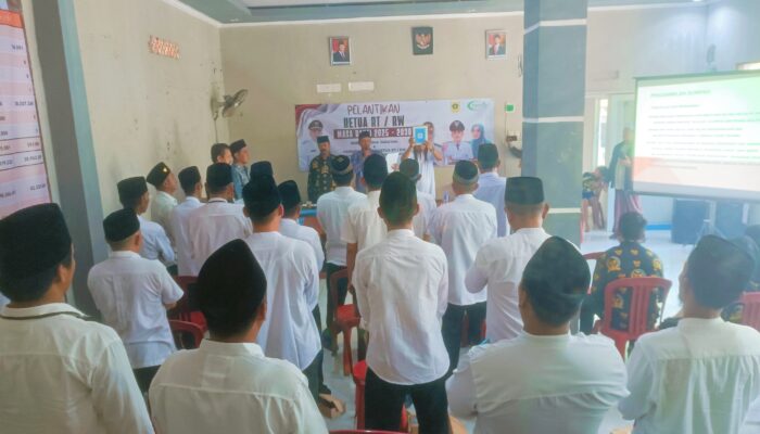 Kepala Desa Candali Lantik 16 Ketua RT dan 5 Ketua RW Periode 2025-2030