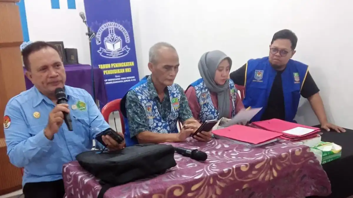 Kemenag dan Dukcapil Bekasi Gelar Nikah Massal untuk Umat Kristen Kemenag dan Dukcapil Bekasi Gelar Nikah Massal untuk Umat Kristen
