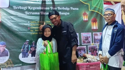 Bagikan 120 Paket Sembako, Daya Putra Bangsa Tutup Ramadan Gembira