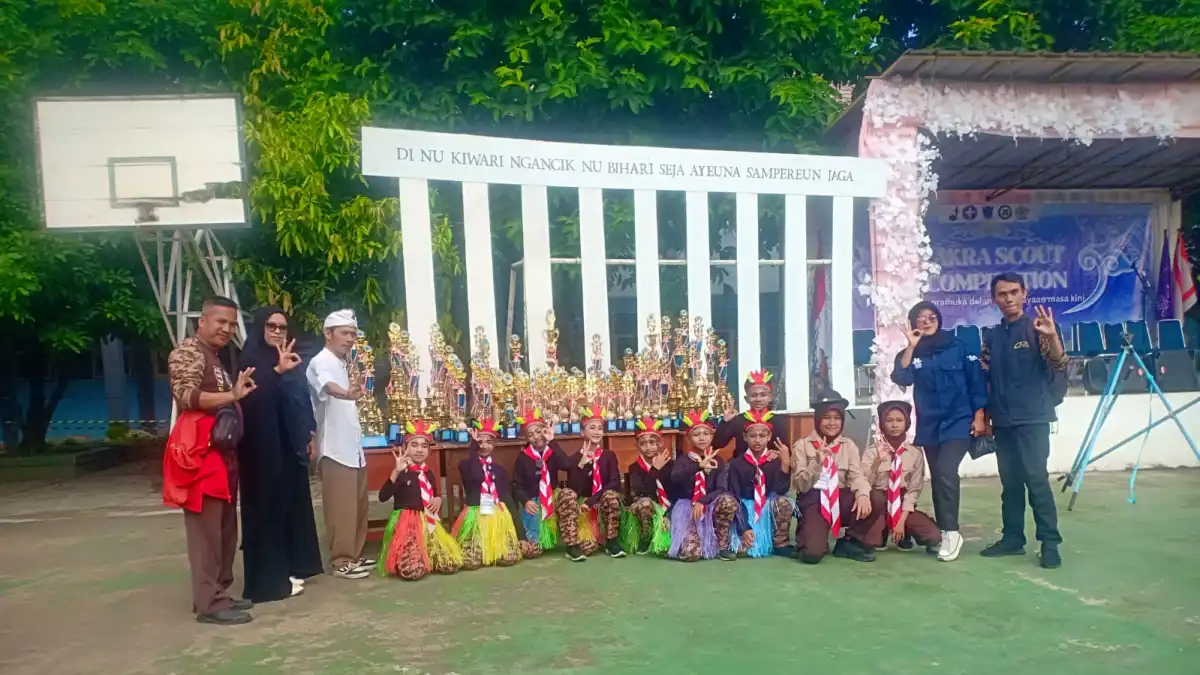 SDN Tajur 3 Borong 2 Trofi Dalam Ajang Cakra Scout Competition