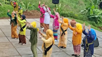 Empati Kepada Kaum Buruh, Penggiat Seni dan Budaya Berekspresi Lewat Panggung Seni