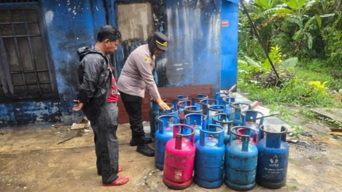 Polsek Dramaga Bongkar Praktek Pengoplosan Tabung Gas Ilegal di Desa Sukawening