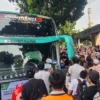 432 Jamaah Haji Kota Bogor Dilepas Isak Tangis Keluarga