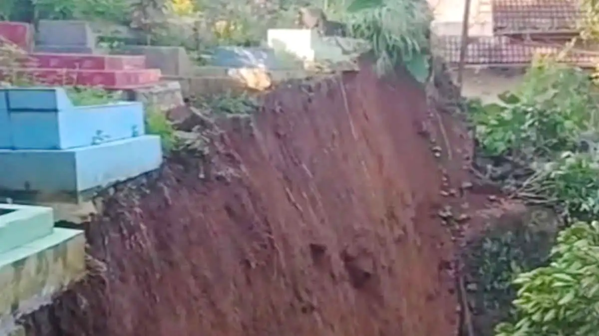 8 Makam di TPU Kampung Batakal Batutulis Bogor Selatan Terbawa Longsor