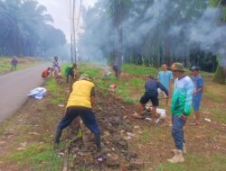 Bulan Bakti Gotong Royong Masyarakat: Pemdes Candali Bersihkan Sampah Liar di Panimbangan