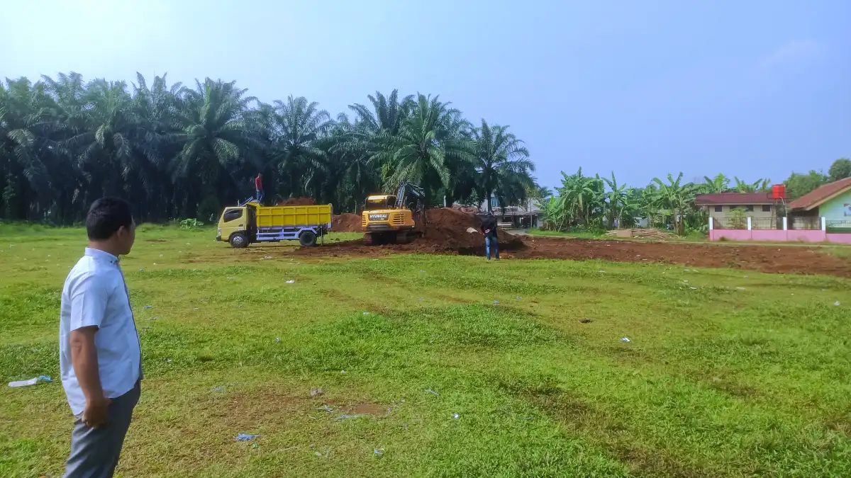 Desa Pasirgaok Revitalisasi Lapangan Sepak Bola Rancasari