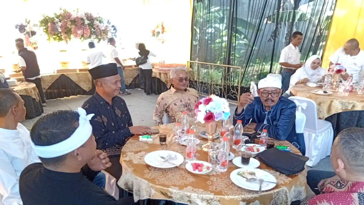 Meriah, Pesta Pernikahan Anak Kades Bojong Jengkol
