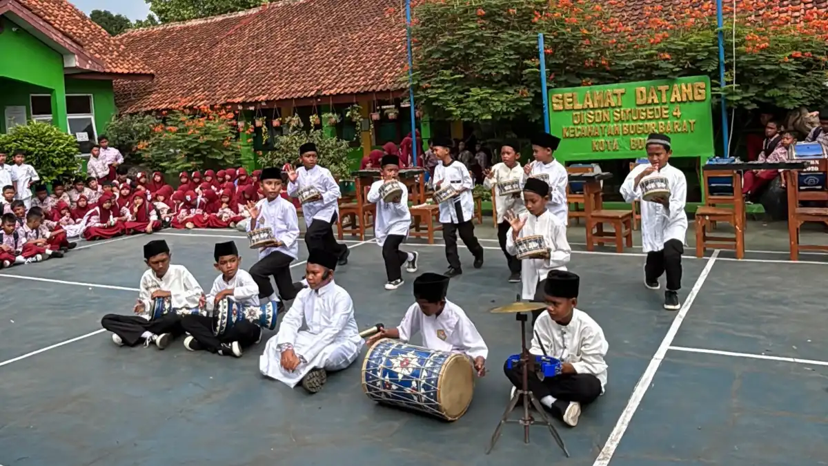 Seru! Demo Ekskul Warnai Penutupan MPLS di SDN Situgede 4