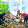 Pemdes Cimulang Gelar Kerja Bakti Bersihkan Sampah