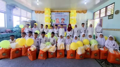 Peringati 10 Muharram, SDN Gunung Batu 2 Santuni 27 Anak Yatim dan Piatu
