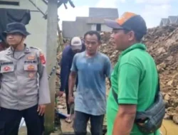 Puluhan Personil Polsek Rancabungur dan Aparat Desa Gelar Kerja Bakti Massal