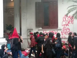 Aksi Demo di Balai Kota Berujung Vandalisme, Penggiat BCB Kecam Gedung Cagar Budaya Dikotori