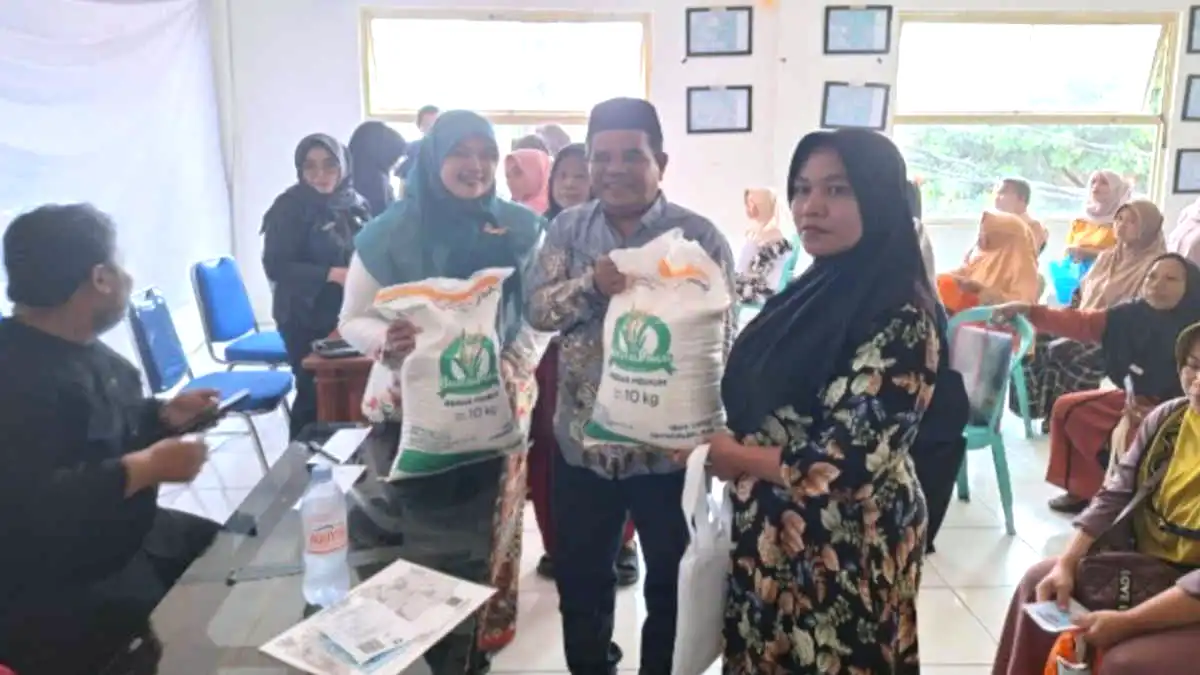 Bansos Beras Desa Sukahati Naik Jadi 20 kg Setiap KPM