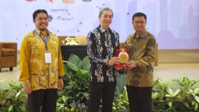 Seminar Internasional di UNB Jadi Ruang Pertukaran Ilmu Lintas Negara Seminar Internasional di UNB Jadi Ruang Pertukaran Ilmu Lintas Negara