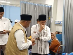 Menag Jenguk Korban Ambruk Majelis Taklim di Rumah Sakit