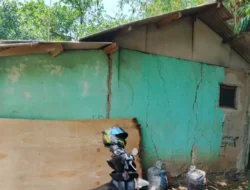 Rumah Wanita Tua di Semplak Barat Bogor Hampir Ambruk