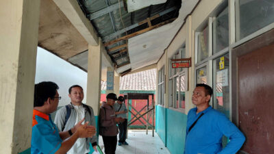 Kondisi Plafon Kian Mengkhawatirkan, SDN Bantarkambing 03 Menanti Perhatian Pemkab Bogor
