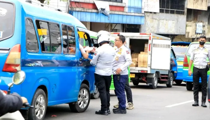 operasi gabungan penertiban angkutan umum