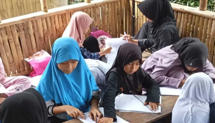 Workshop kaligrafi Islam dalam program Ramadan Ceria Putra Bangsa