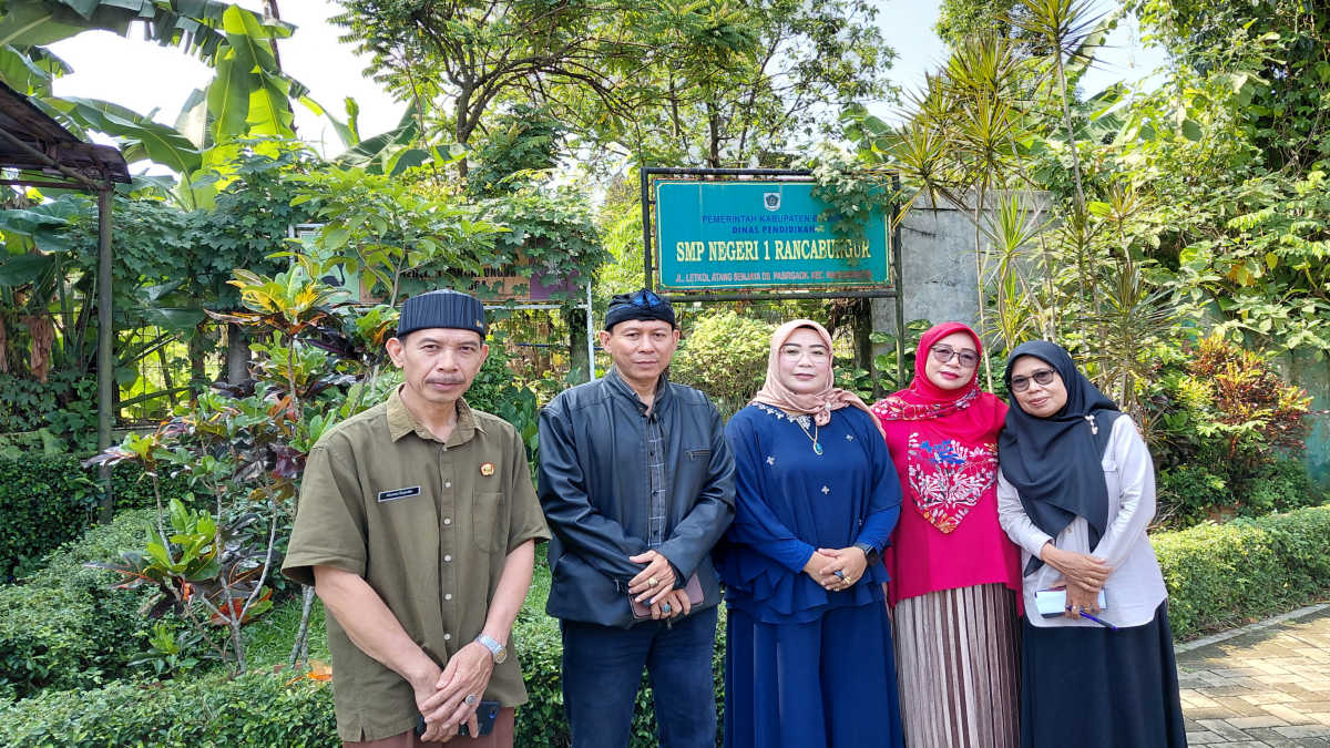 SMPN 1 Rancabungur.