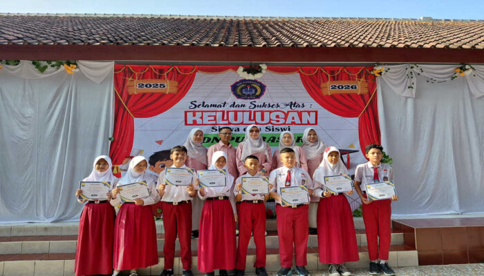 107 Siswa SDN Purbasari Resmi Lulus, Sekolah Beri Penghargaan Khusus untuk Siswa Berprestasi SDN Purbasari