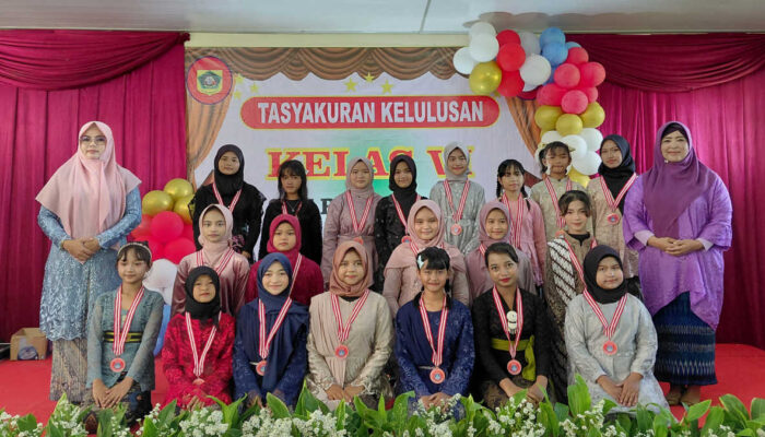 Haru dan Bangga! 43 Siswa SDN Pasirgaok 03 Lulus 100 Persen, Orang Tua Gelar Tasyakuran Penuh Kenangan SDN Pasirgaok 03.
