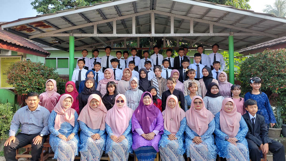 Haru dan Bangga! 43 Siswa SDN Pasirgaok 03 Lulus 100 Persen, Orang Tua Gelar Tasyakuran Penuh Kenangan SDN Pasirgaok 03.