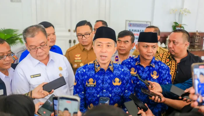 Angkot Usia di Atas 20 Tahun Dilarang Mengaspal Angkot usia di atas 20 tahun dilarang mengaspal di Kota Bogor setelah Perwali Nomor 11 Tahun 2026 resmi diberlakukan.