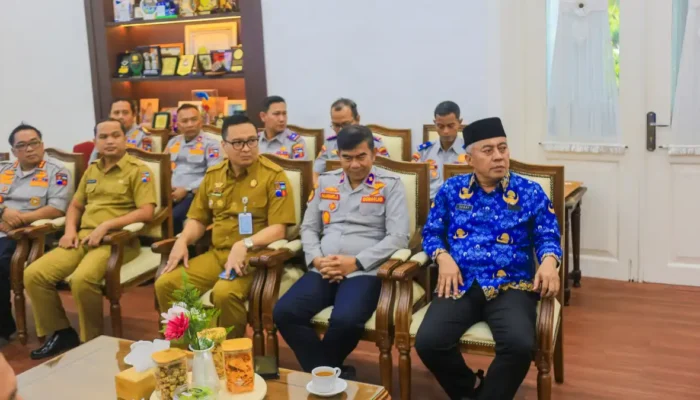Angkot Usia di Atas 20 Tahun Dilarang Mengaspal