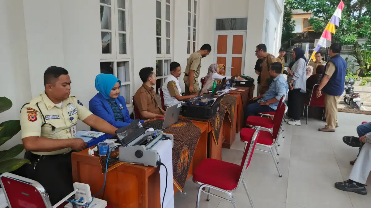 Bapenda Kota Bogor Gelar One Day Service Reklame di Bogor Utara, Permudah Pengurusan Izin dan Pajak Reklame One Day Service Reklame Bapenda Kota Bogor di Kecamatan Bogor Utara untuk pengurusan izin reklame, perpanjangan IPR, dan pembayaran pajak reklame.