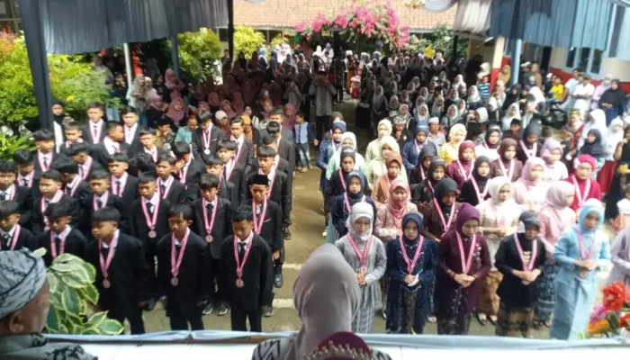 SDN Purwasari 2 Dramaga Bogor Lepas 67 Siswa, Raih 15 Piala dan Predikat Sekolah Adiwiyata