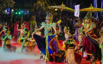 Helaran Pajajaran pada puncak peringatan Hari Jadi Bogor ke-544 di Jalan Jenderal Sudirman.