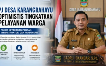 PJ Desa Karangrahayu Badru Iskandar, S.Pd., saat memberikan keterangan mengenai peningkatan pelayanan masyarakat, ketahanan pangan, pembangunan infrastruktur, dan pendidikan di Desa Karangrahayu, Kecamatan Karangbahagia, Kabupaten Bekasi.