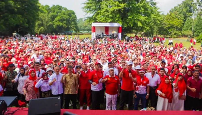Ribuan Warga Tumpah Ruah di Jamuan Rakyat Istana Bogor