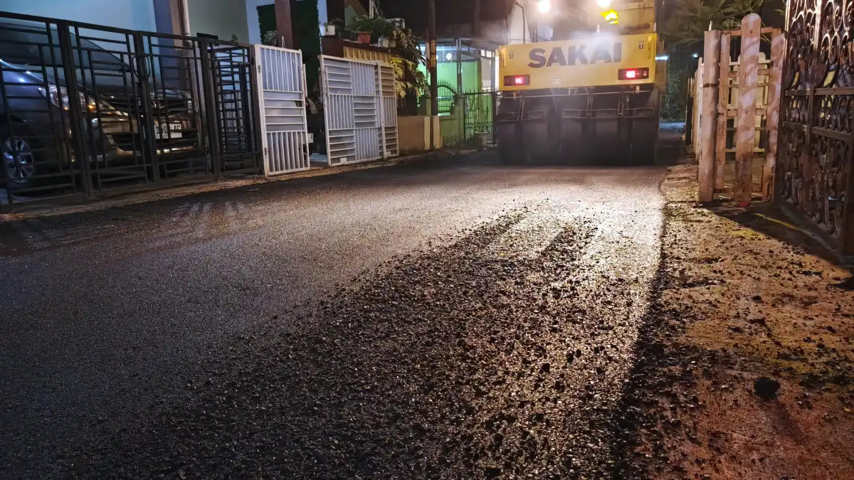 2 Paket Jalan, Dua Perusahaan, Satu Pelaksana: Ketebalan Aspal Griya Melati Bubulak Dipertanyakan Proyek jalan Griya Melati Bubulak Kota Bogor