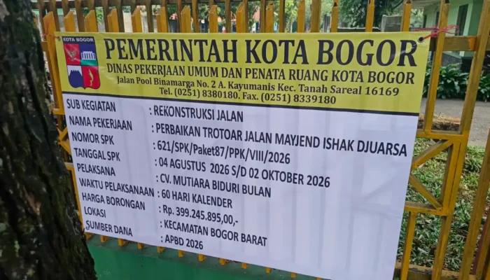 Proyek Trotoar Rp399 Juta di Gunung Batu Disorot, Besi dan Beton Dipertanyakan