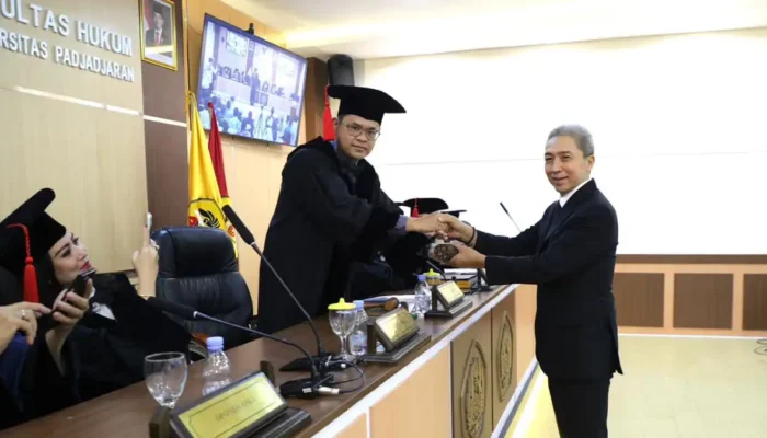 Dedie Rachim Raih Gelar Doktor Ilmu Hukum, Dorong Sentralisasi Data Nasional Dedie Rachim raih gelar Doktor Ilmu Hukum dari Unpad