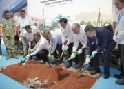 PSEL Bogor Raya 1 Mulai Dibangun, Kapasitas Olah Sampah Capai 1.500 Ton per Hari Peletakan batu pertama pembangunan PSEL Bogor Raya 1 di Galuga Kabupaten Bogor