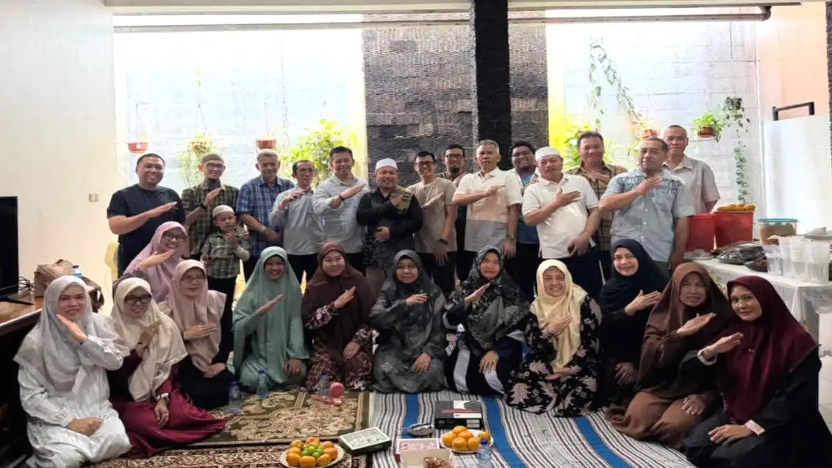 Rawat Kemabruran, Alumni Haji Kloter 27 Kota Bogor Gelar Silaturahmi Perdana Alumni Haji Kloter 27 Kota Bogor bersama KBIHU ANZ
